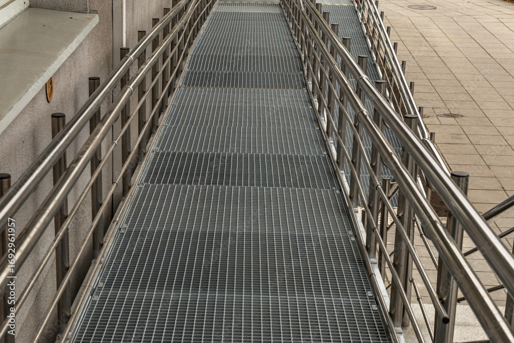 Stroller Railing Ramp Accessible ramp for disabled people, metal ramp with handrails for ...