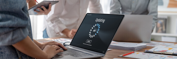 Software update on computer for brisk version of device software upgrade