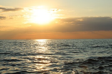 Wall Mural - picturesque view of beautiful sea at sunrise