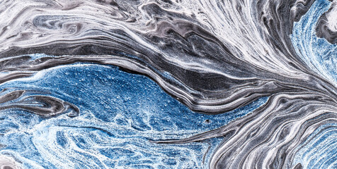 Canvas Print - Ink Symphony: Embracing the Mystical Aura of Liquid Art in Oil
