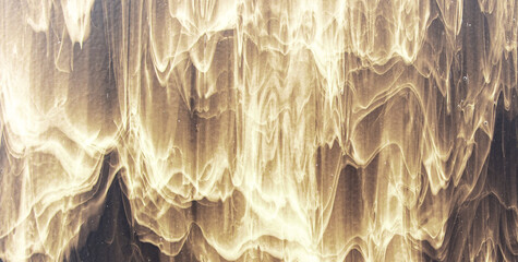 Canvas Print - Transcendent Inks: A Mesmerizing Dive into the World of Liquid Art