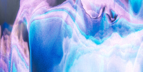 Canvas Print - Luminous Flow: Exploring the Magic of Liquid Art in Oil Paint