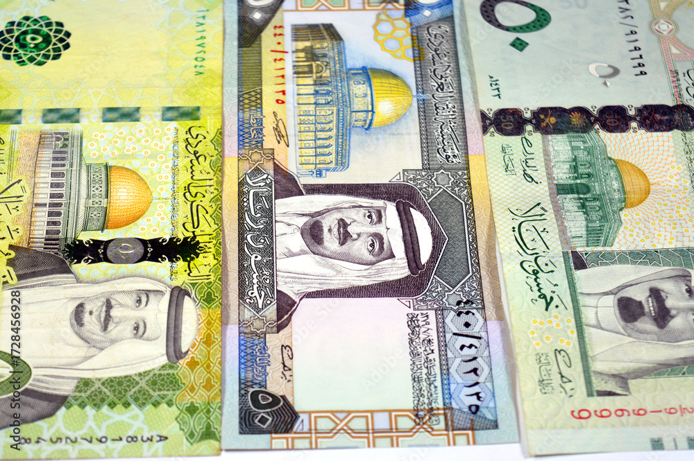 Foto de Stock Front sides of 50 SAR fifty Saudi Arabian riyals cash ...