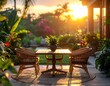 © David Andres - Patio trasero con mesa de comedor al aire libre, sillas de ratán, plantas tropicales, luz de atardecer, ambiente relajado y hogareño