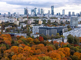 Warszawa, panorama miasta widoczna z okolicy Starych Powązek, jesień