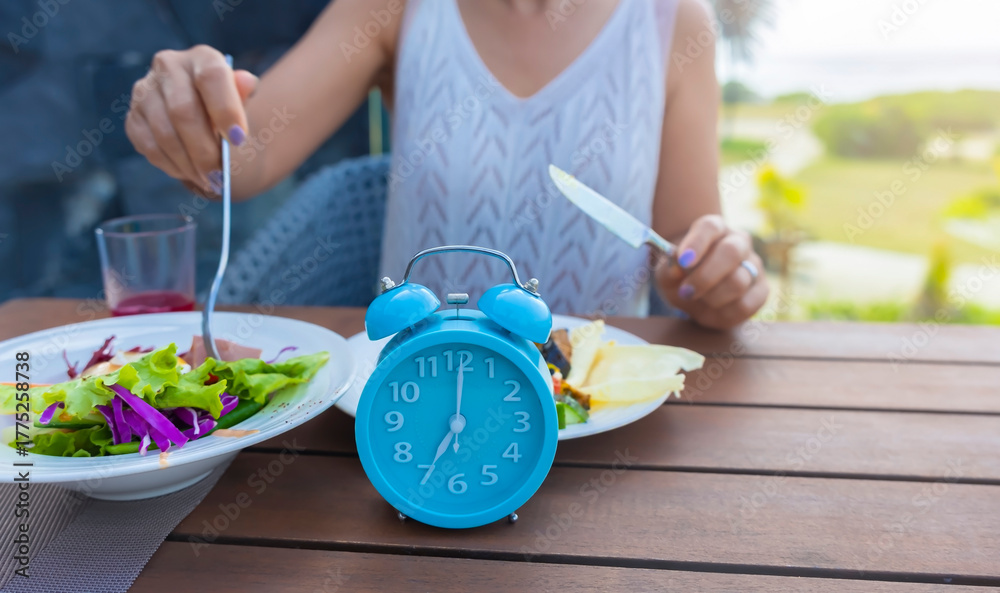 Healthy Meal with Time Schedule by the Intermittent Fasting Clock Stock ...