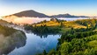 © Sogdianite - 霧が立ち込める幻想的な風景