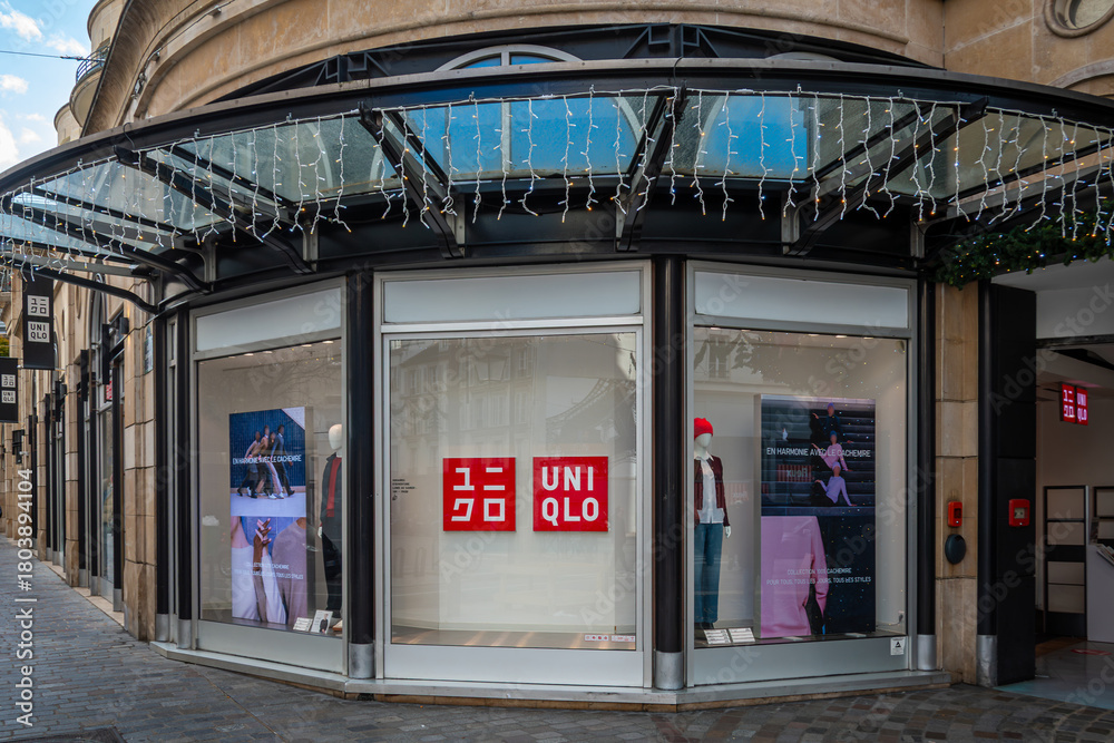 Liste Magasins Uniqlo France