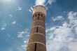 © LuIvDa - Imponente torre de água de construção em pedra, um monumento hídrico em Portugal