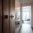 © Caroline - Porte ouverte chambre airbnb