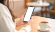 © RenHashimoto - スマートフォンを操作する女性の手元・モックアップ