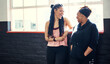 © Hinrichsen/peopleimages.com - Women, friends and laugh for fitness at gym with discussion, training advice and funny feedback. Smile, people and conversation with joke, exercise break and bonding together for recovery wellness