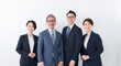 © polkadot - 笑顔のカメラ目線のビジネスマン複数人