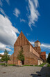 © ebenart - Die katholische Stadtkirche 'St. Nicolai' in Treuenbrietzen ist die einzige mittelalterliche Kirche in Brandenburg mit einem Vierungsturm (Blick von Westen)