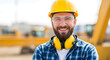 ©  Arise Leo - Young construction worker in hard hat