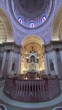 © Thiago - Interior do Panteão Nacional dos Heróis em Assunção, Paraguai. Vista panorâmica e close-up do altar principal, rotunda central e cúpula com vitrais. Mausoléu histórico paraguaio.