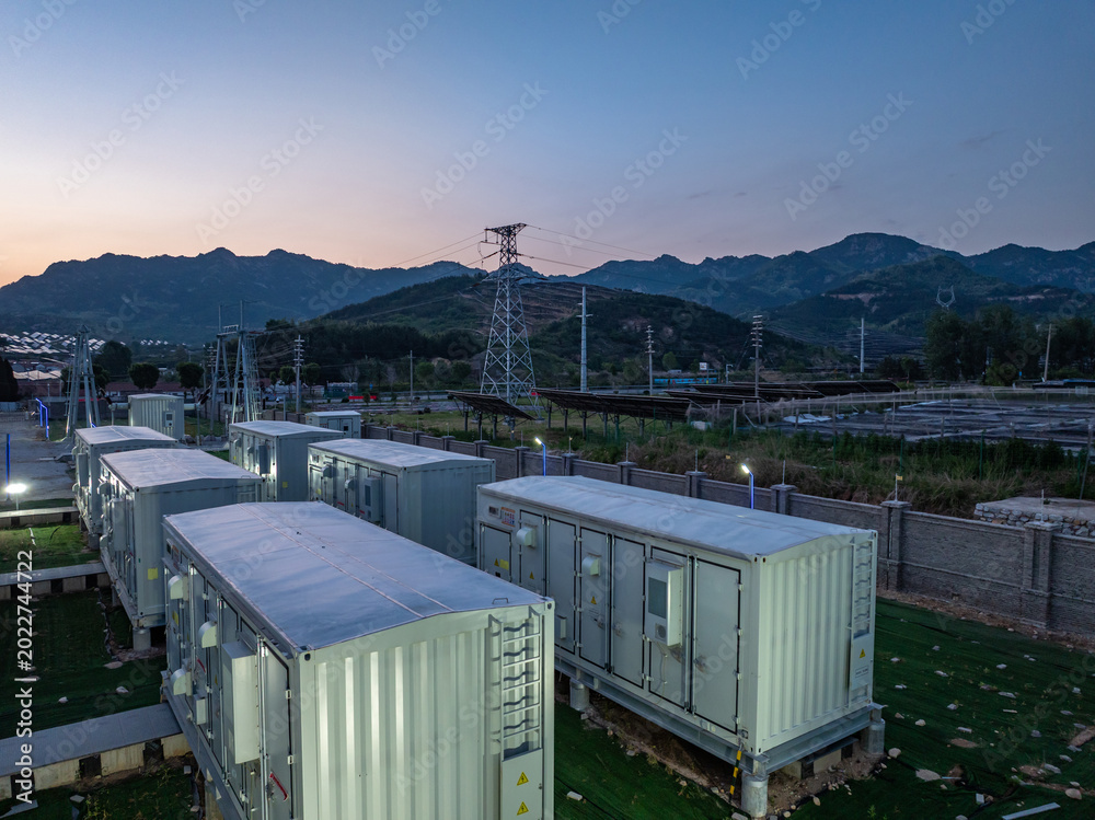 Energy storage power station with containerized equipment arrays ...