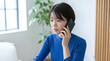 © Blue Studio - IT企業やスタートアップ企業で活き活きと働く女性ビジネスパーソン