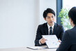 © saaaaak - 30代男性,男性,ビジネスマン,会社員,スーツ,ビジネススーツ,ネクタイ,ジャケット,オフィスカジュアル,日本人男性,30代,日本人,ビジネス,オフィス,仕事,キャリア,管理職,営業,マーケティング,経営者,起業家,リーダー,プロフェッショナル,エリート,商談,ミーティング,プレゼンテーション,ノートパソコン,スマートフォン,デスクワーク,リモートワーク,笑顔,真剣,腕組み,立ち姿,ポートレート,