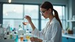 © Leonardo - Una profesora de ciencias con estilo prepara un experimento en un laboratorio moderno y elegante