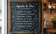 © velikiyzayats - Agenda do Dia - Quadro negro com lista de tarefas para planejamento e organizacao de rotina diaria no trabalho