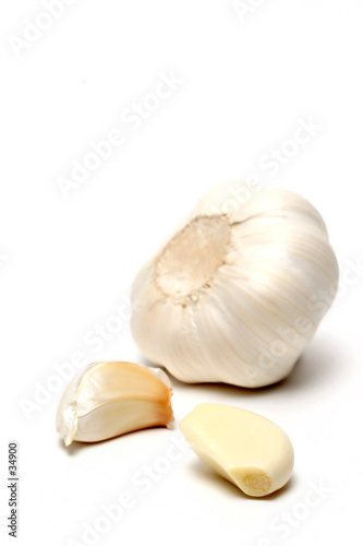garlic over white