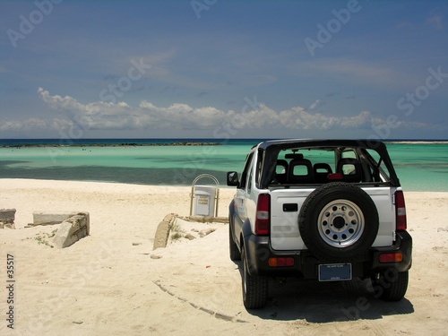 parking on the beach © Digishooter
