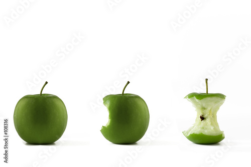 Foto eating a green apple