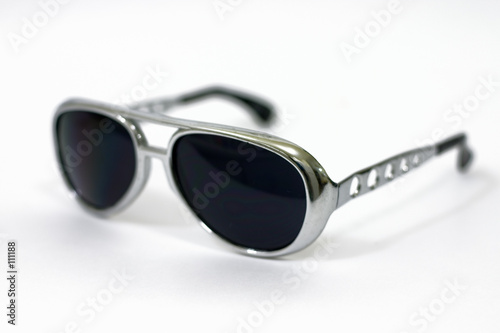sunglasses shallow depth of field
