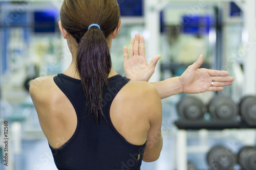 shoulder stretch in gym