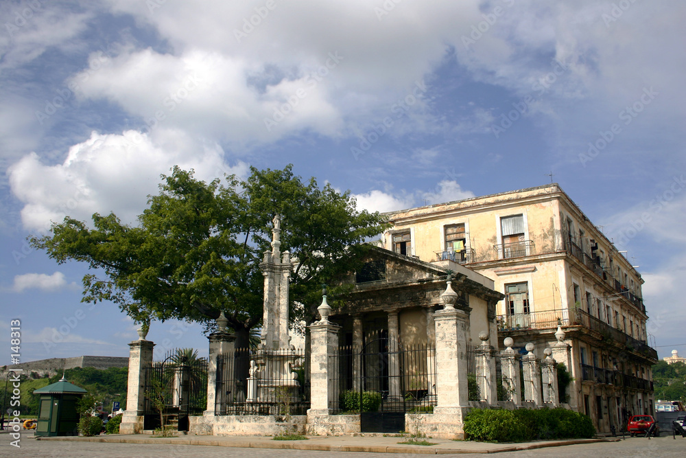 casa vieja en la habana