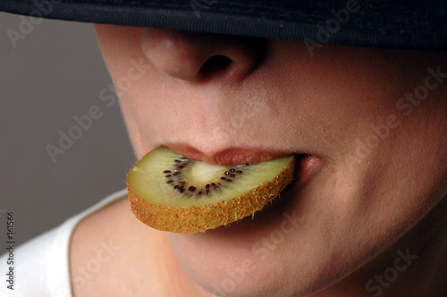 kiwi fruit photo