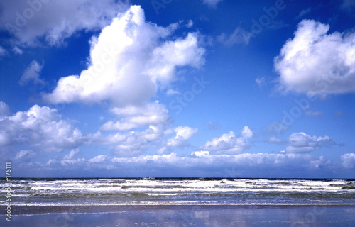 nuages à la mer © boulevard