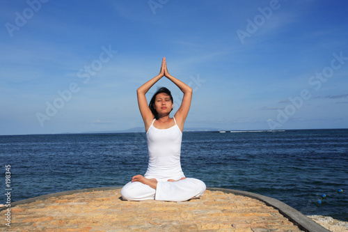 yoga by sea