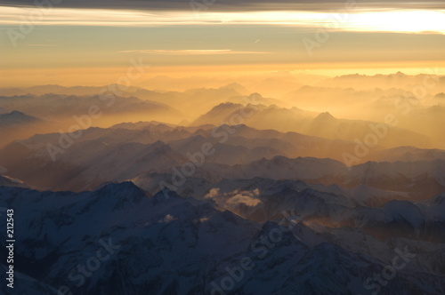 sonnenaufgang über den alpen