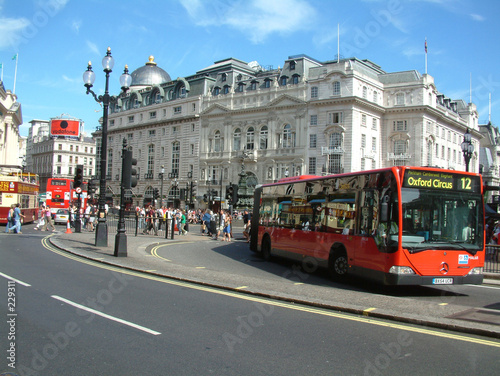 picadilly circus photo