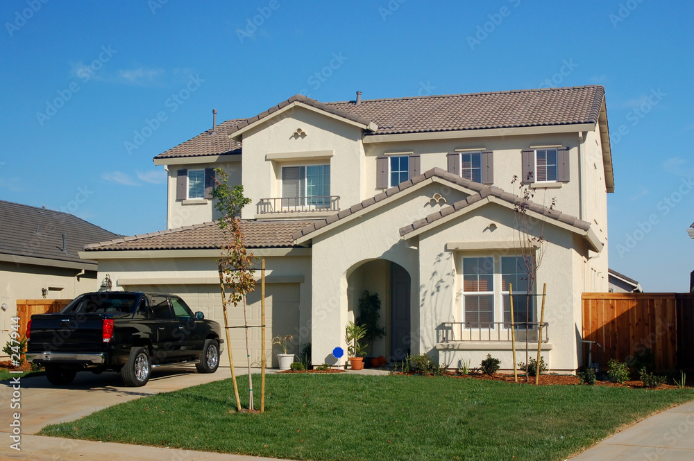 Fotografía suburban house