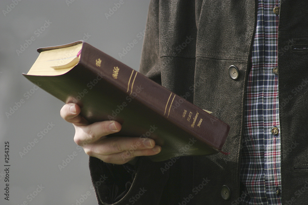Фотография hand and bible