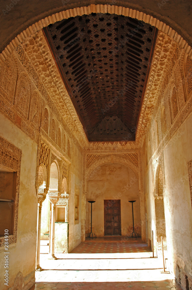 alhambra hallway