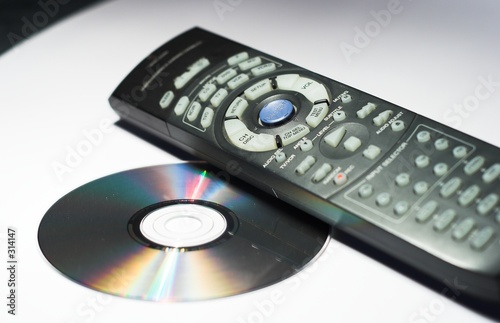 télécommande multifonction avec cd