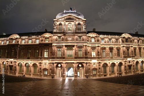 louvre