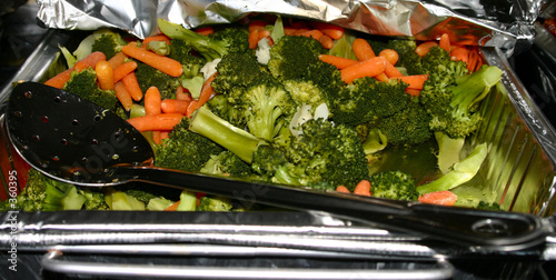 cooked vegetables in chafing dish