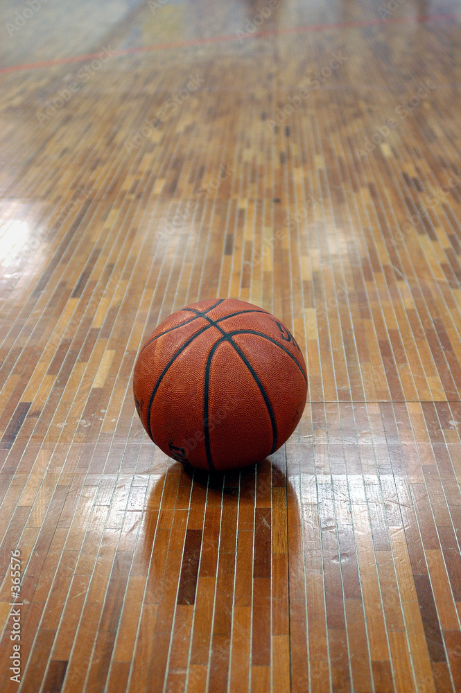 Naklejka premium ballon et parquet de basket