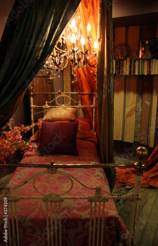 Obraz na płótnie bedroom - home interiors w salonie