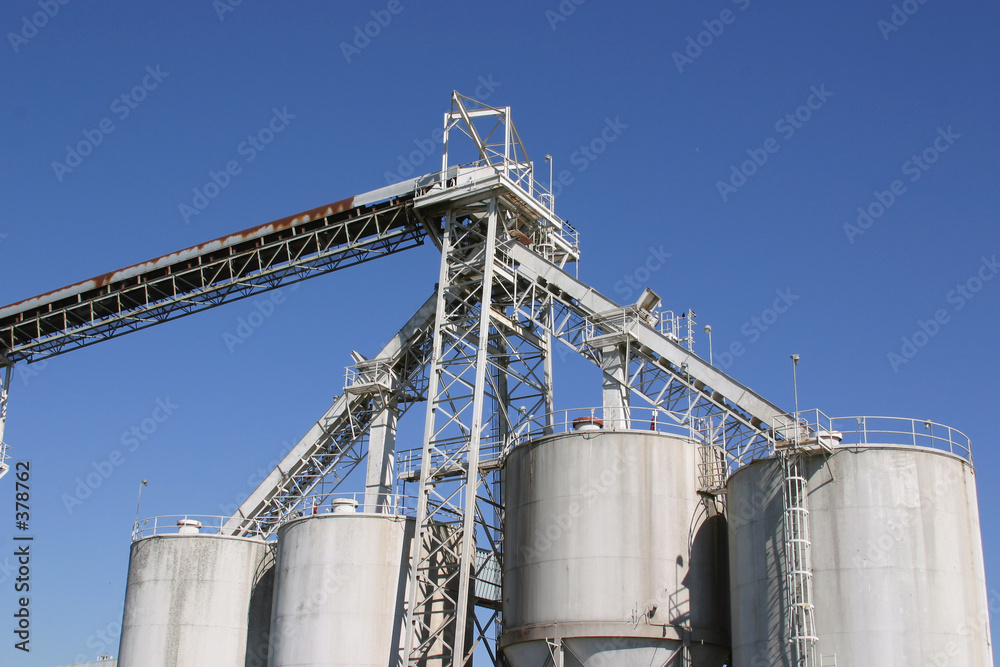 grain evevator silos