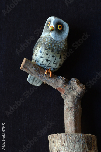 hibou en bois peint