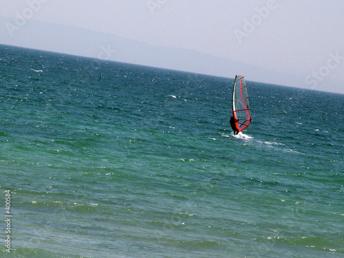 Surfista en el mar