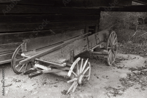 pioneer wagon