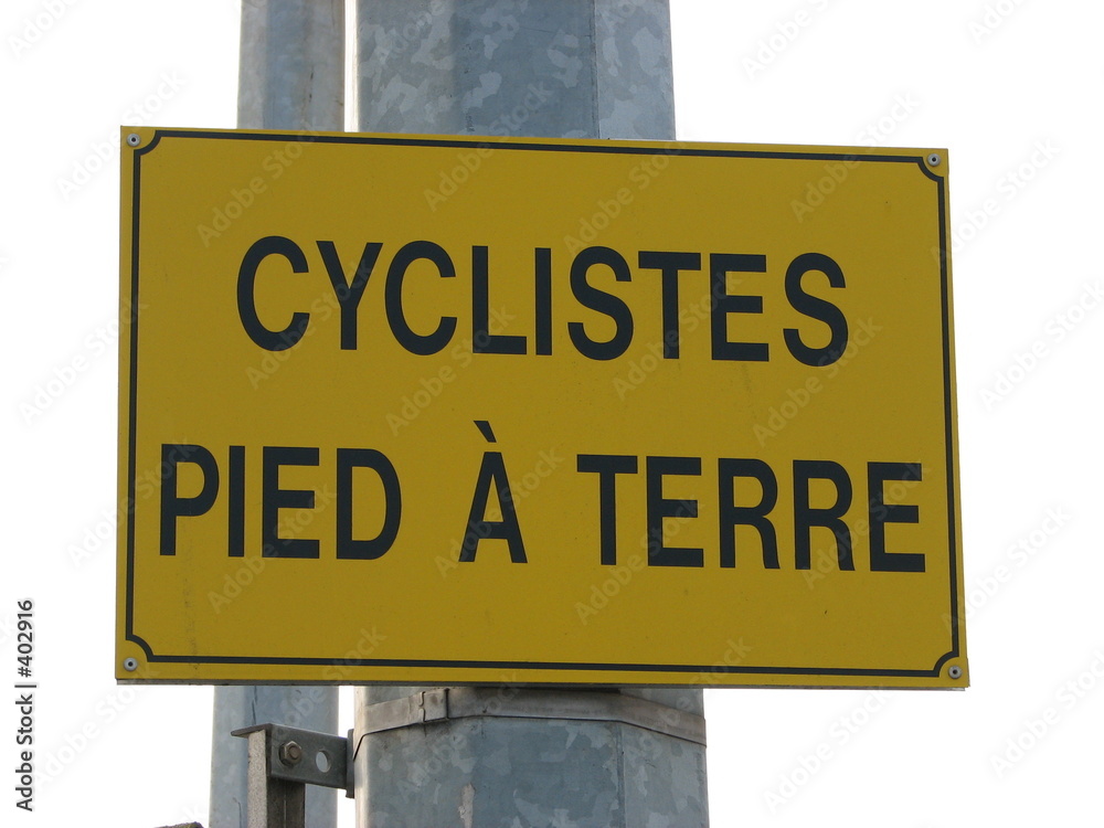 cyclistes pied à terre