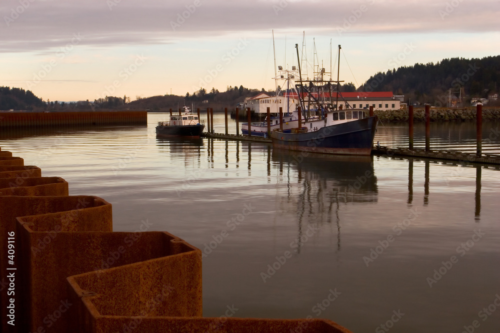Obraz na plátně fishing boats, sunset